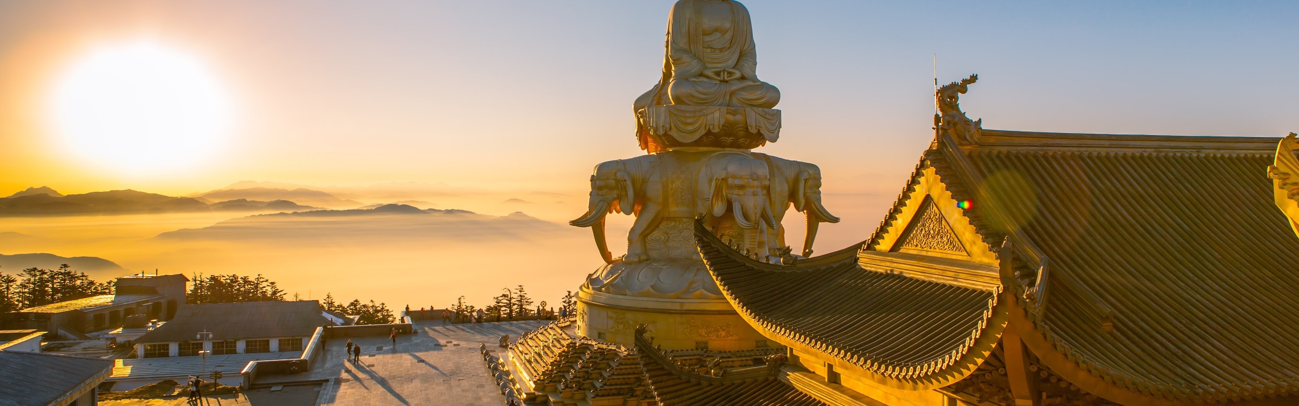 16-Day Shanghai, Kunming, Shangrila, Lijiang, Xian and Beijing Tour