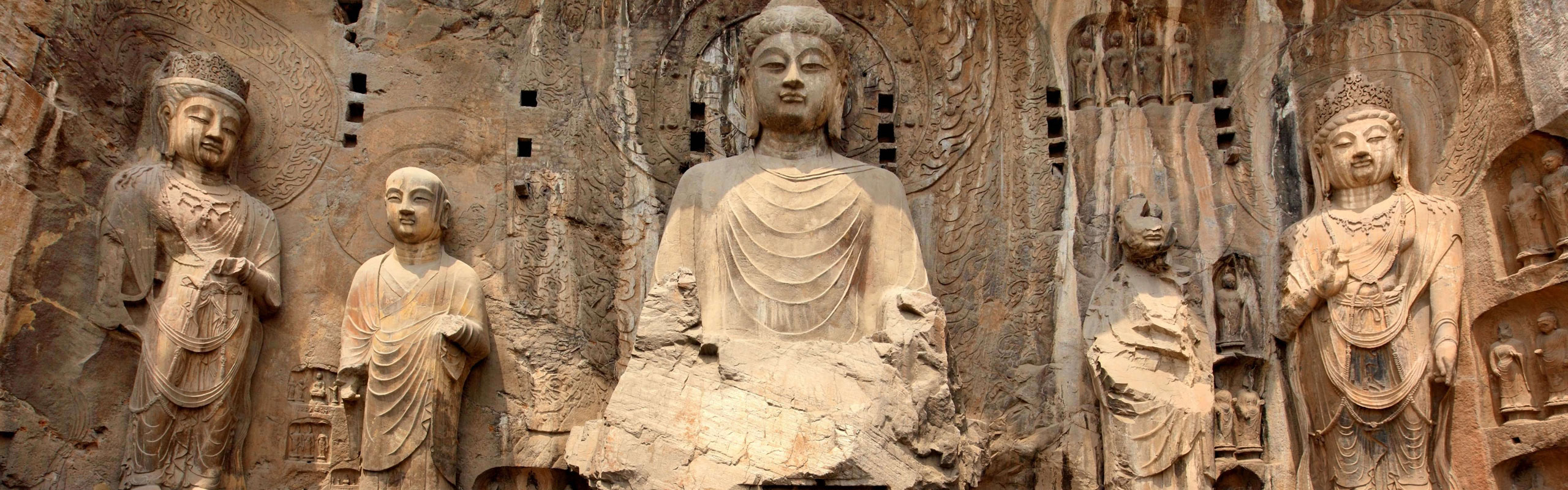 Round Day Trip from Xi'an to Luoyang and Shaolin Temple by HSR